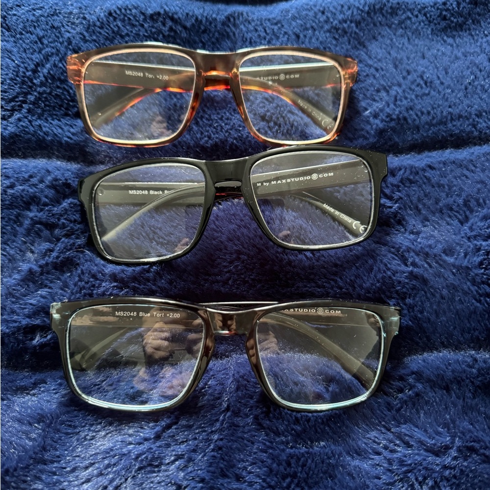 free add on- Stylish Eyewear Set